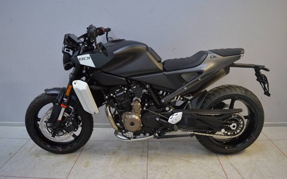 Neufahrzeug Husqvarna Svartpilen 801 - Bild 6