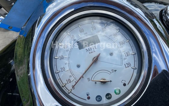 Gebrauchtmotorrad Yamaha XV 1700 Road Star - Bild 15