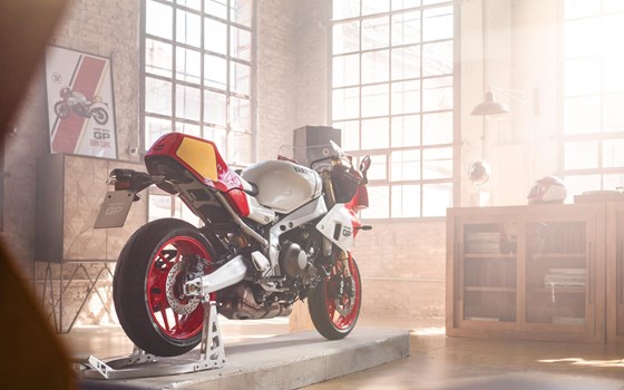 Neufahrzeug Yamaha XSR900 GP - Bild 13 Neufahrzeug Yamaha XSR900 GP - Bild 13