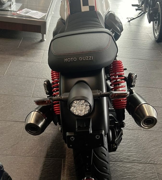 Angebot Moto Guzzi V7 II Stone