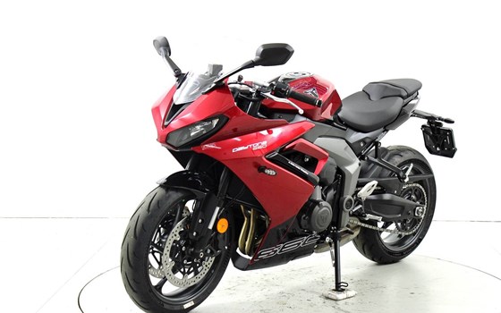 Neufahrzeug Triumph Daytona 660 - Bild 3