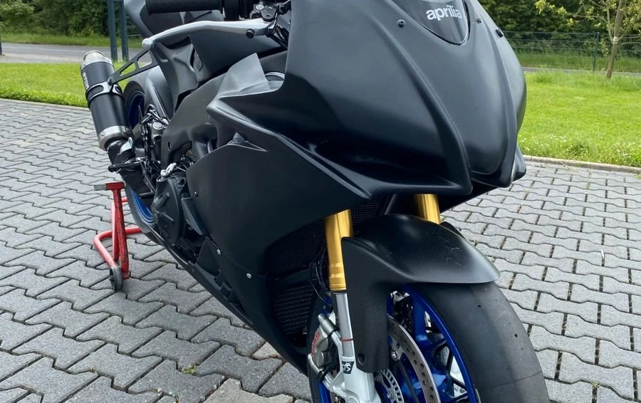 Angebot Aprilia RSV 1000 R (RSV Mille R) Bild 10: Angebot Aprilia RSV 1000 R (RSV Mille R)