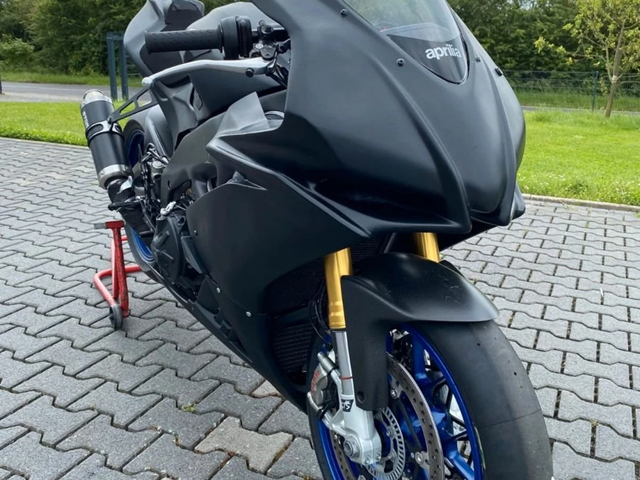 Angebot Aprilia RSV 1000 R (RSV Mille R) Bild 10: Angebot Aprilia RSV 1000 R (RSV Mille R)