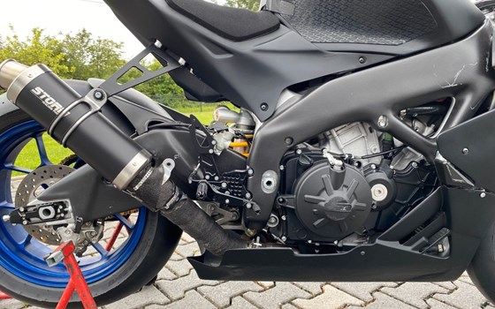 Gebrauchtmotorrad Aprilia RSV 1000 R (RSV Mille R) - Bild 2