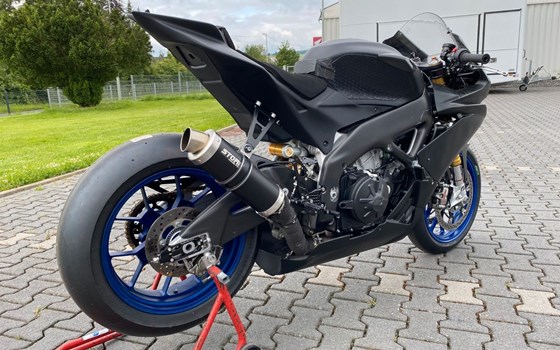 Gebrauchtmotorrad Aprilia RSV 1000 R (RSV Mille R) - Bild 3