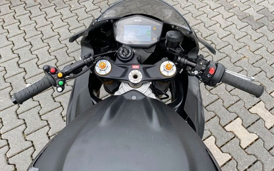 Gebrauchtmotorrad Aprilia RSV 1000 R (RSV Mille R) - Bild 9
