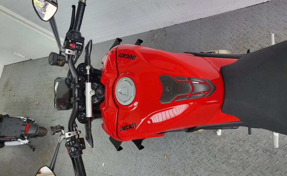 Angebot Ducati Streetfighter V4 Bild 5: Angebot Ducati Streetfighter V4