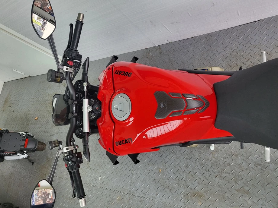 Angebot Ducati Streetfighter V4 Bild 5: Angebot Ducati Streetfighter V4