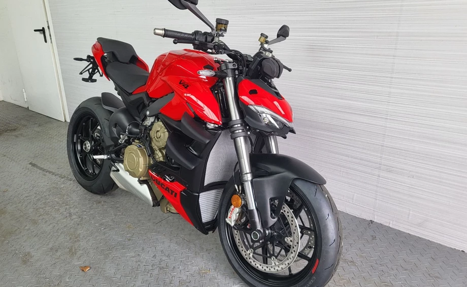 Angebot Ducati Streetfighter V4 Bild 6: Angebot Ducati Streetfighter V4