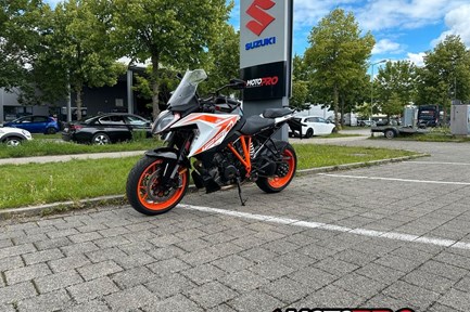 KTM 1290 Super Duke GT