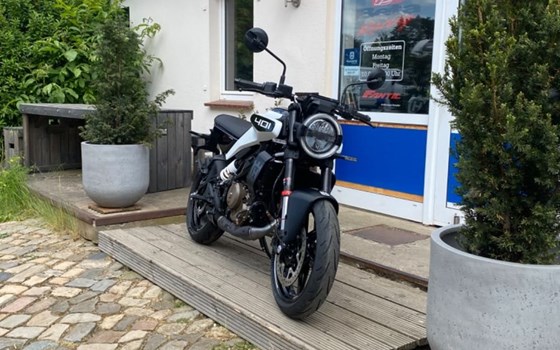 Gebrauchtmotorrad Husqvarna Vitpilen 401 - Bild 3