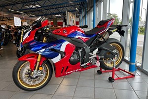 Angebot Honda CBR1000RR-R Fireblade SP