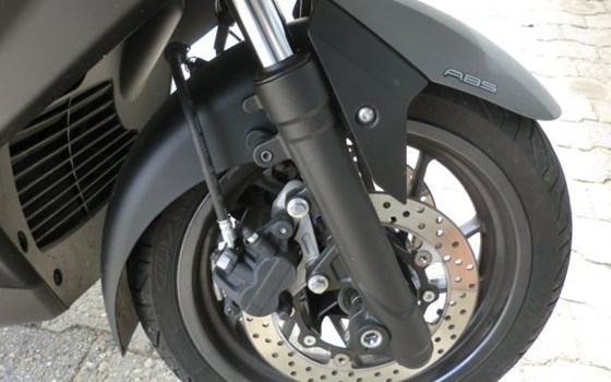 Gebrauchtmotorrad Yamaha XMAX 400 - Bild 4