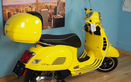 Gebrauchtmotorrad Vespa GTS 125 Super iGET - Bild 16 Gebrauchtmotorrad Vespa GTS 125 Super iGET - Bild 16