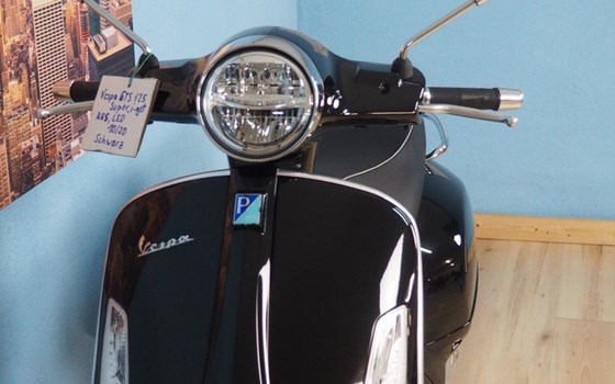 Gebrauchtmotorrad Vespa GTS 125 Super iGET - Bild 13 Gebrauchtmotorrad Vespa GTS 125 Super iGET - Bild 13