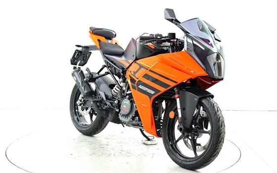 Neufahrzeug KTM RC 125 - Bild 2