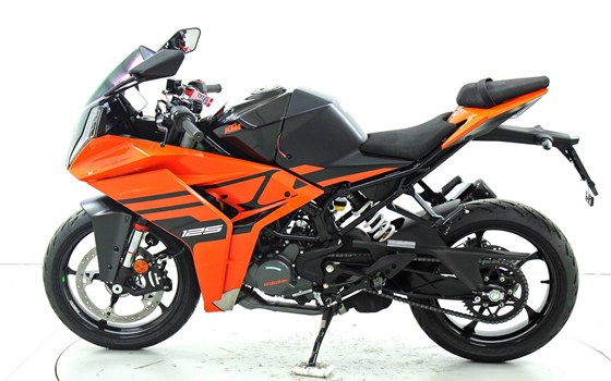 Neufahrzeug KTM RC 125 - Bild 5