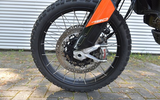 Gebrauchtmotorrad Ducati DesertX - Bild 3