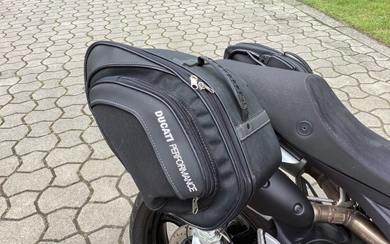 Gebrauchtmotorrad Ducati Monster 696 - Bild 7