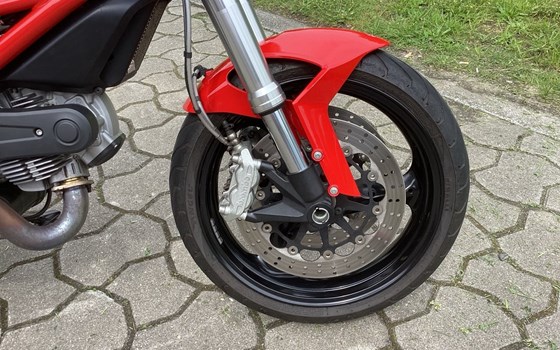 Gebrauchtmotorrad Ducati Monster 696 - Bild 8