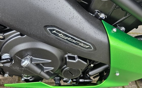 Gebrauchtmotorrad Kawasaki Ninja 7 Hybrid - Bild 2