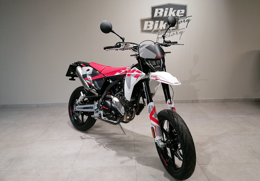 Fantic XMF 125 Performance (Bianco-Rosso)