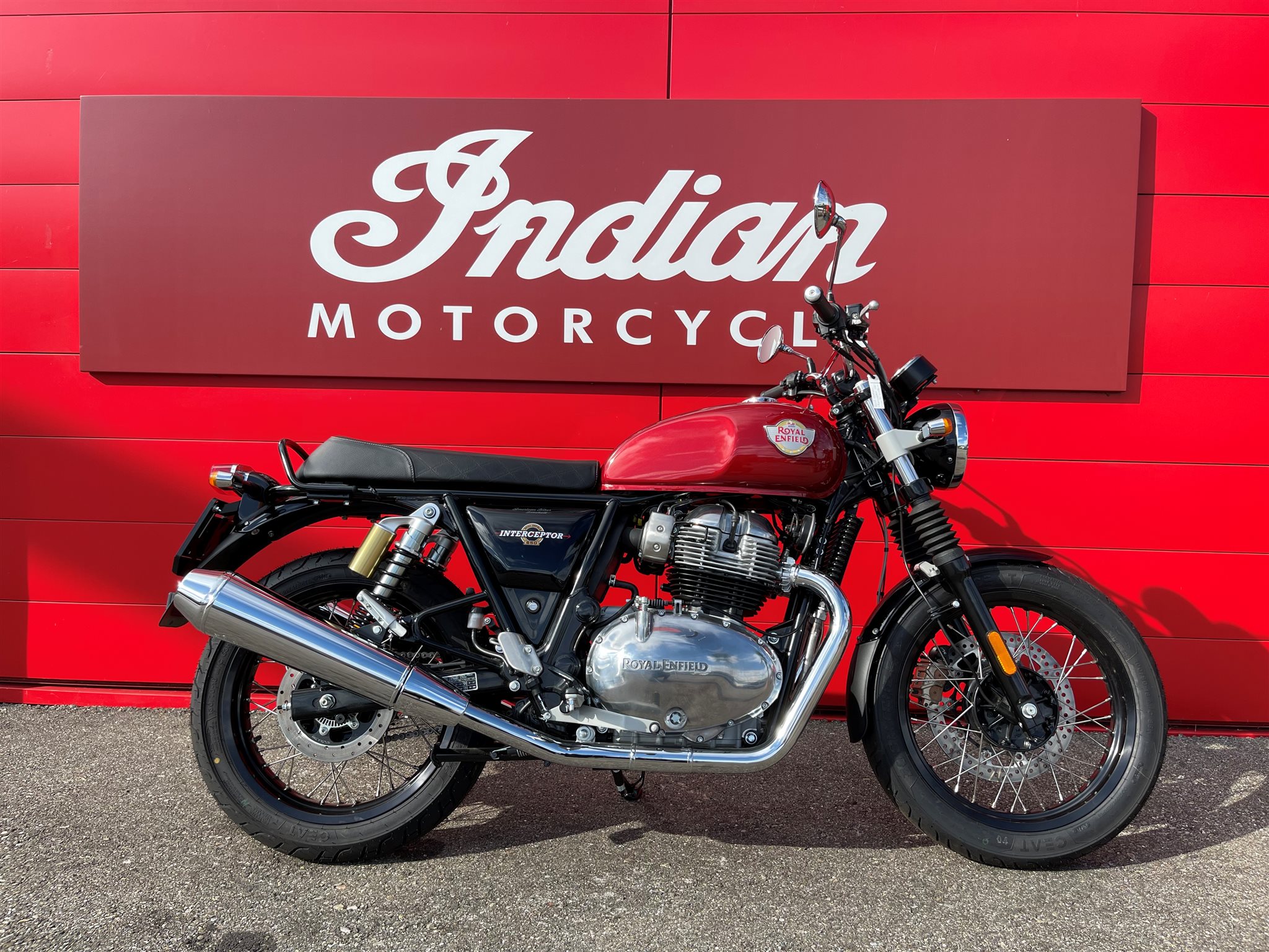 Neumotorrad Royal Enfield Interceptor 650 Baujahr 2022 9 090 00 Chf