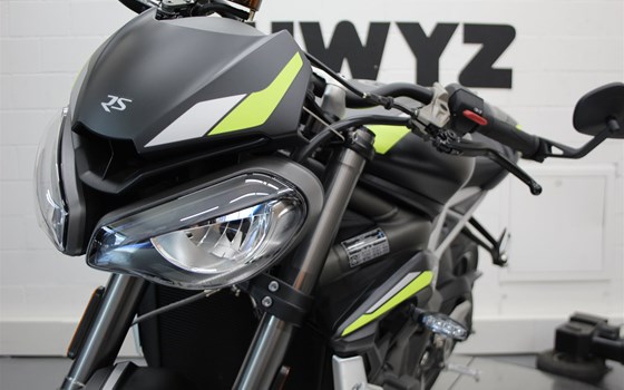 Neufahrzeug Triumph Street Triple 765 RS - Bild 5