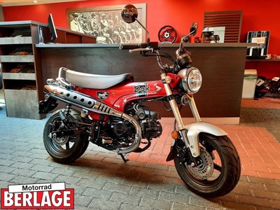 Honda Dax 125 21 Click for Detail