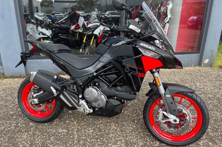 Ducati Multistrada V2 S