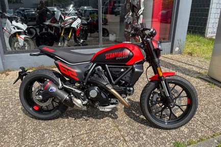 Ducati Scrambler Full Throttle