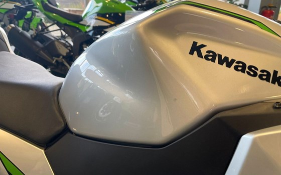 Neufahrzeug Kawasaki Ninja 7 Hybrid - Bild 10