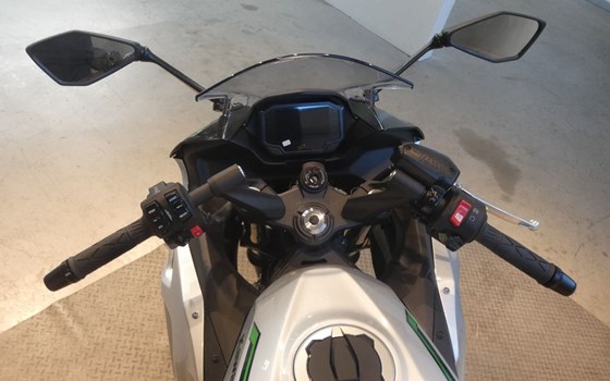 Neufahrzeug Kawasaki Ninja 7 Hybrid - Bild 8