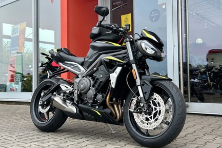 Triumph Street Triple RS