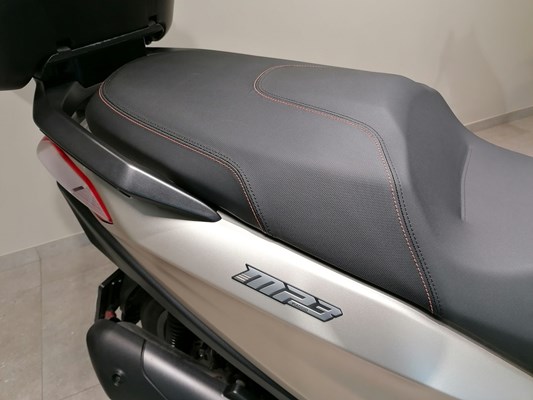 Piaggio MP3 530 HPE Exclusive (beige) - Bild 4