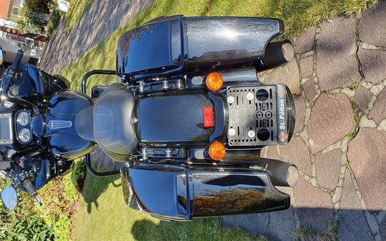 Gebrauchtmotorrad Harley-Davidson Road Glide FLTRX - Bild 6