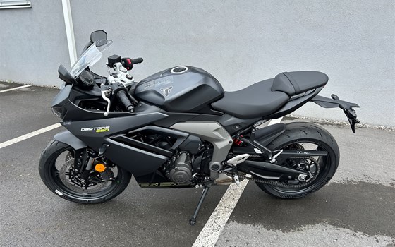 Neufahrzeug Triumph Daytona 660 - Bild 2 Neufahrzeug Triumph Daytona 660 - Bild 2