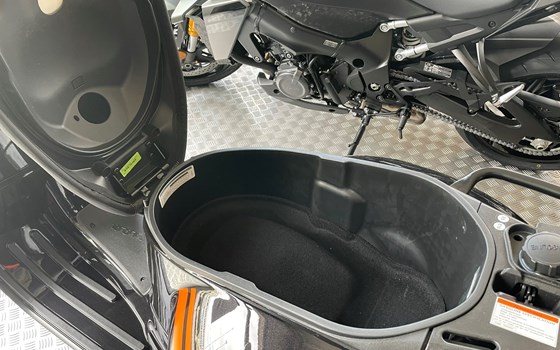 Neufahrzeug Vespa GTV 300 - Bild 5