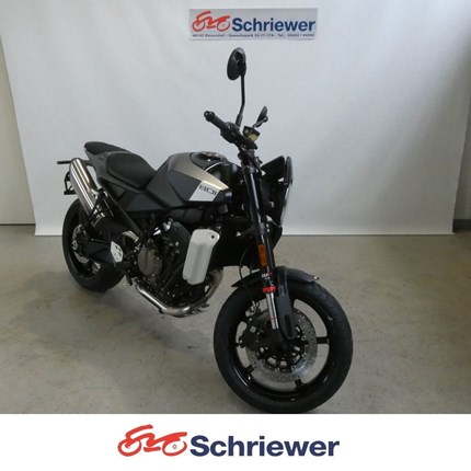 NEUFAHRZEUG Husqvarna Svartpilen 801
