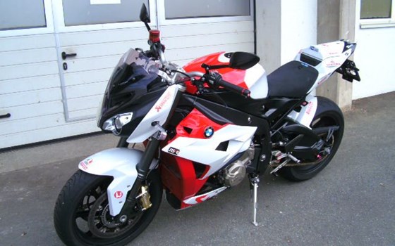 Gebrauchtmotorrad BMW S 1000 R - Bild 1 Gebrauchtmotorrad BMW S 1000 R - Bild 1