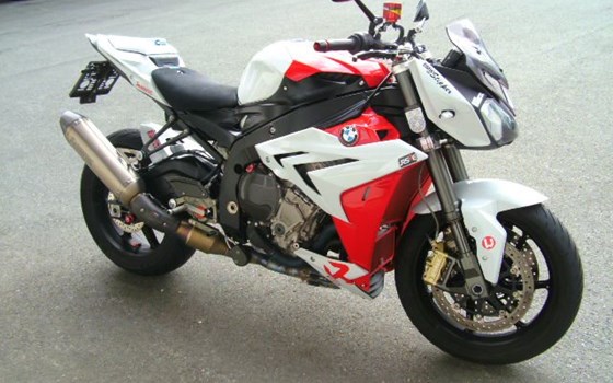 Gebrauchtmotorrad BMW S 1000 R - Bild 4 Gebrauchtmotorrad BMW S 1000 R - Bild 4