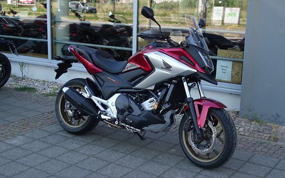 Gebrauchtmotorrad Honda NC750X DCT - Bild 2