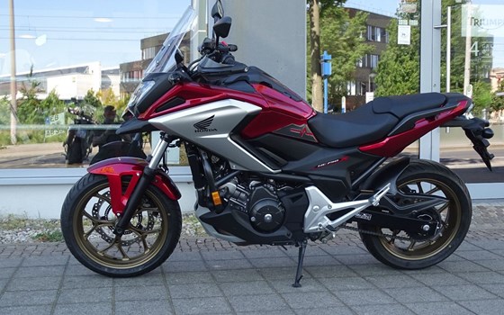 Gebrauchtmotorrad Honda NC750X DCT - Bild 3