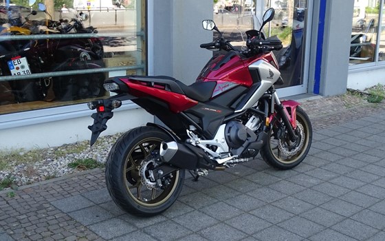Gebrauchtmotorrad Honda NC750X DCT - Bild 6