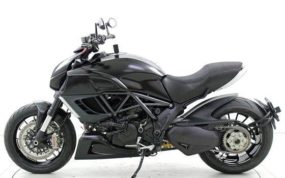 Motorrad Occasion Ducati Diavel 1200 - Bild 5