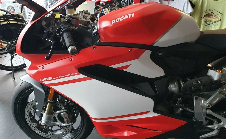 Angebot Ducati 1299 Superleggera Bild 6: Angebot Ducati 1299 Superleggera