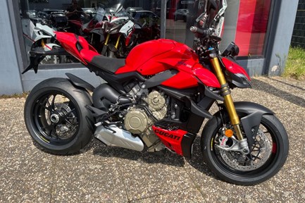 Ducati Streetfighter V4 S