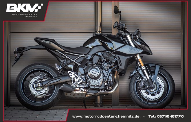 Suzuki GSX-8S