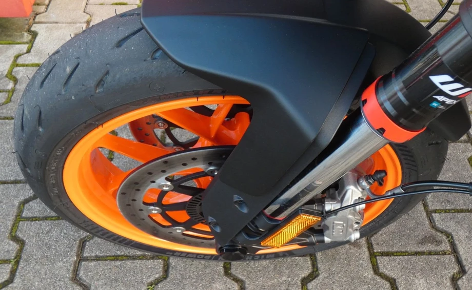 Angebot KTM 890 SMT Bild 11: Angebot KTM 890 SMT