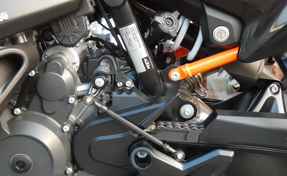 Angebot KTM 890 SMT Bild 9: Angebot KTM 890 SMT